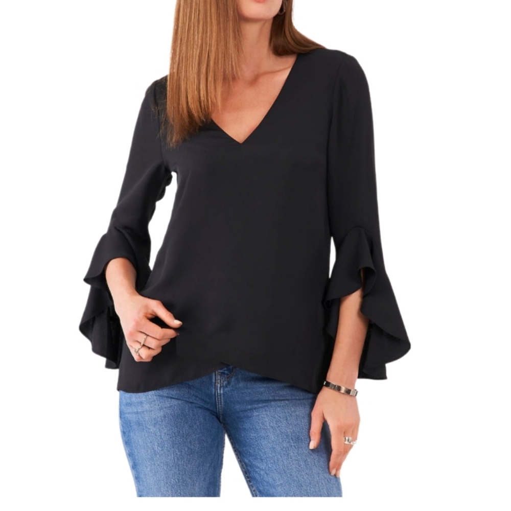 ✳️ 4/$20 NWT !  BLOOMS IN The City Black Batwing Sleeve w/ Cold Shoulders